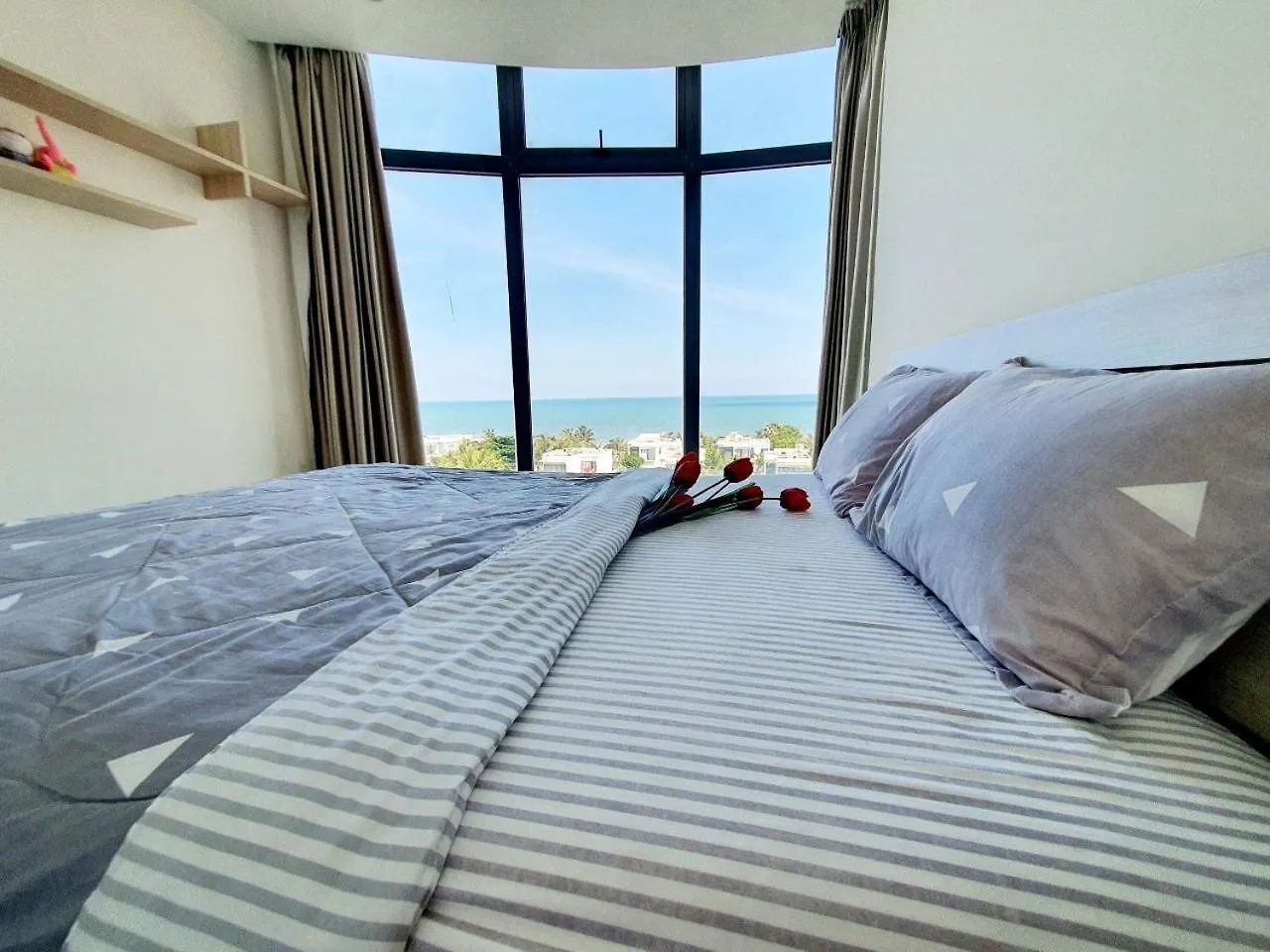 Aria Vung Tau,Sat Bien Va Co Ho Boi Mien Phi Apartment Vietnam