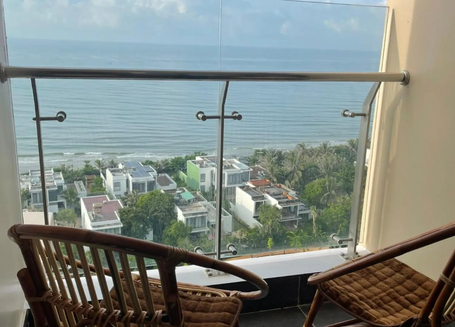 Aria Vung Tau,Sat Bien Va Co Ho Boi Mien Phi Apartment Vietnam